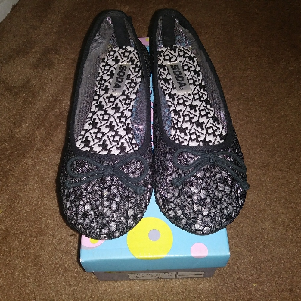 Black Lace Flats